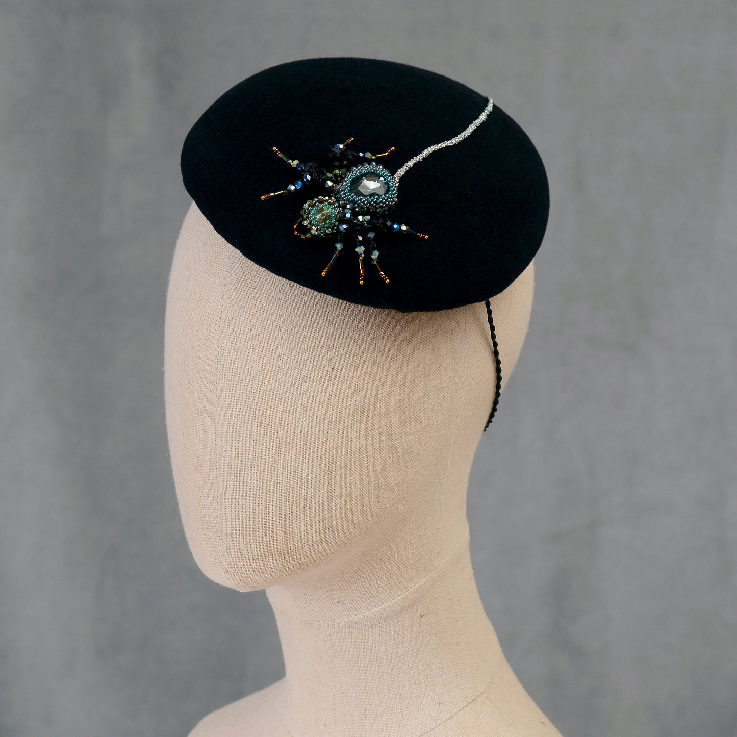 Anansi - Black Wool Jewelled Spider Beret