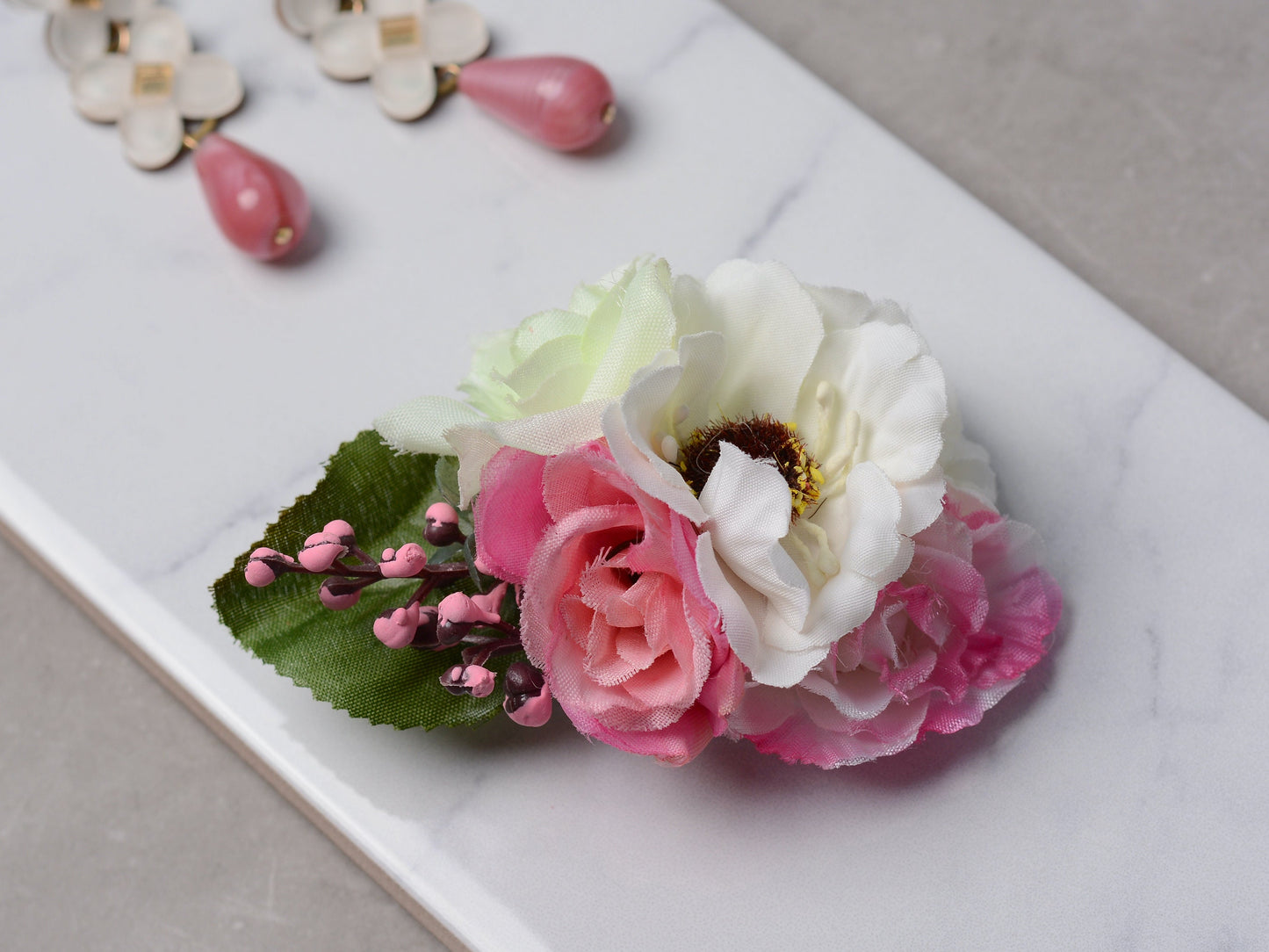 Flower Hair Clip in Pink, Peach and Ivory, Bridesmaids Hair Clip