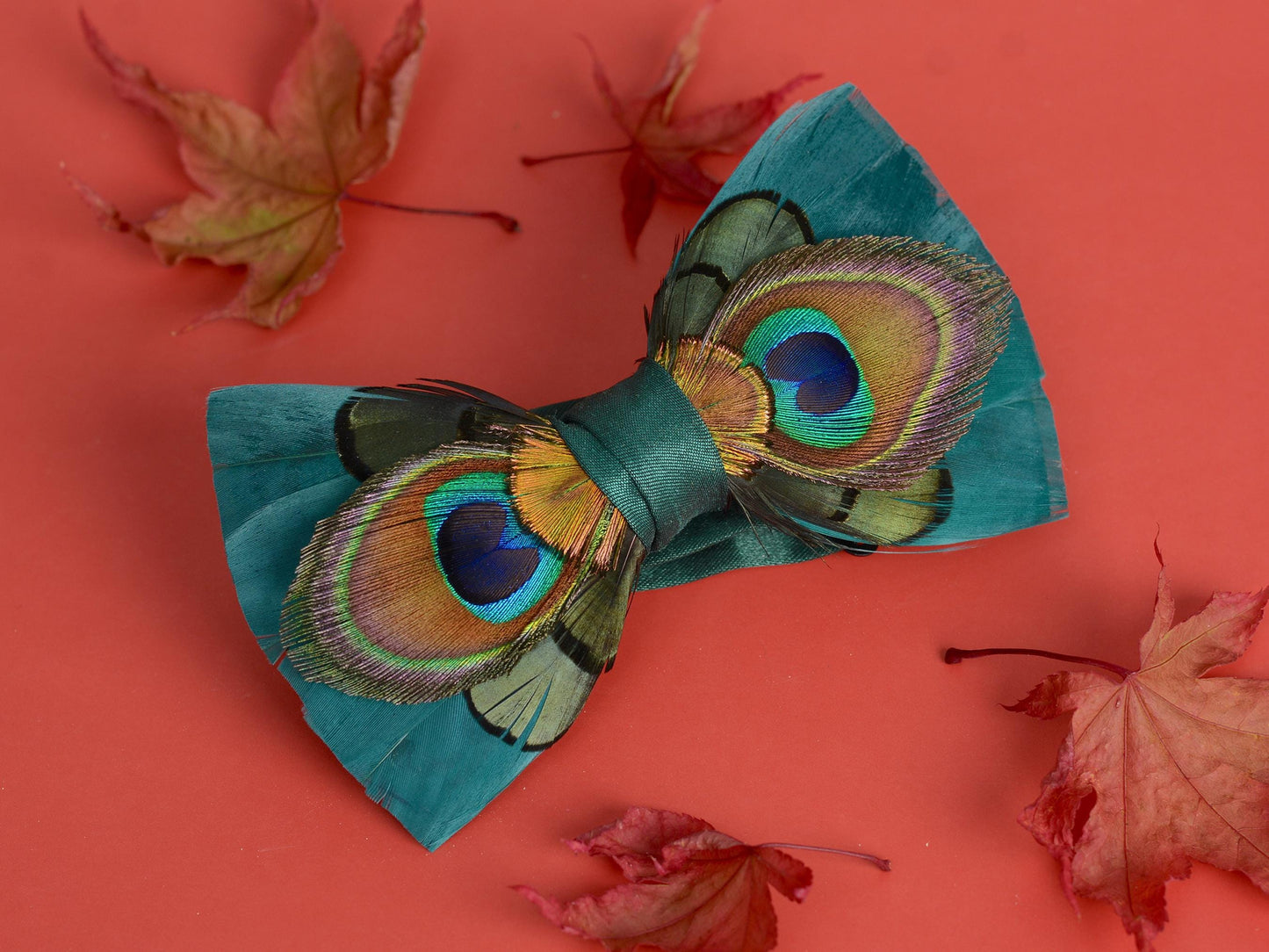 Green Peacock Eye Feather Bow Tie | Green Bow Tie | BowTie | Peacock Bow Tie | Groom Outfit | Feather Neck Tie | Mens Gift | Black Tie