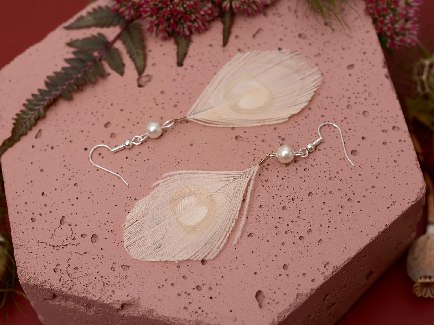 Hera - Pearl and Off- White Peacock Eye Feather Earrings