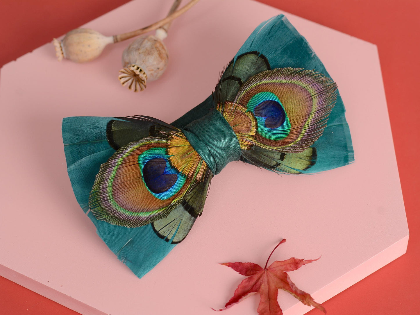 Green Peacock Eye Feather Bow Tie | Green Bow Tie | BowTie | Peacock Bow Tie | Groom Outfit | Feather Neck Tie | Mens Gift | Black Tie