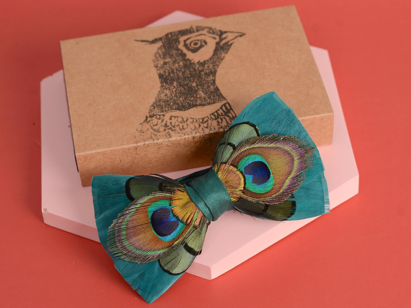 Green Peacock Eye Feather Bow Tie | Green Bow Tie | BowTie | Peacock Bow Tie | Groom Outfit | Feather Neck Tie | Mens Gift | Black Tie