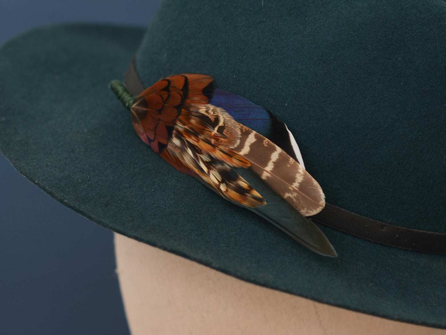 Pheasant & Duck Feather Lapel Brooch / Hat Pin in Bottle Green | Pheasant Feather Boutonniere | Pheasant Feather Lapel Pin | Feather Corsage