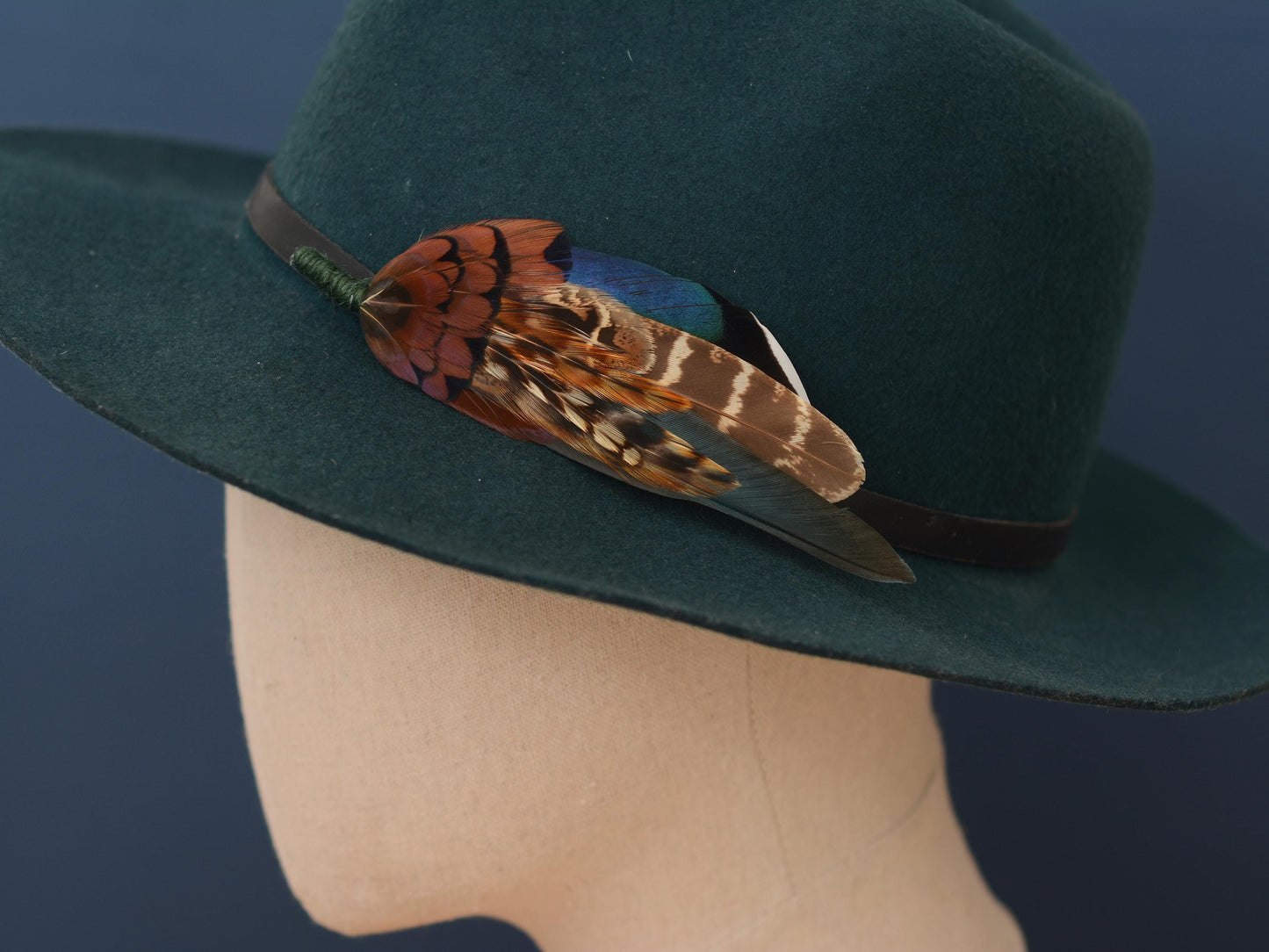 Pheasant & Duck Feather Lapel Brooch / Hat Pin in Bottle Green | Pheasant Feather Boutonniere | Pheasant Feather Lapel Pin | Feather Corsage
