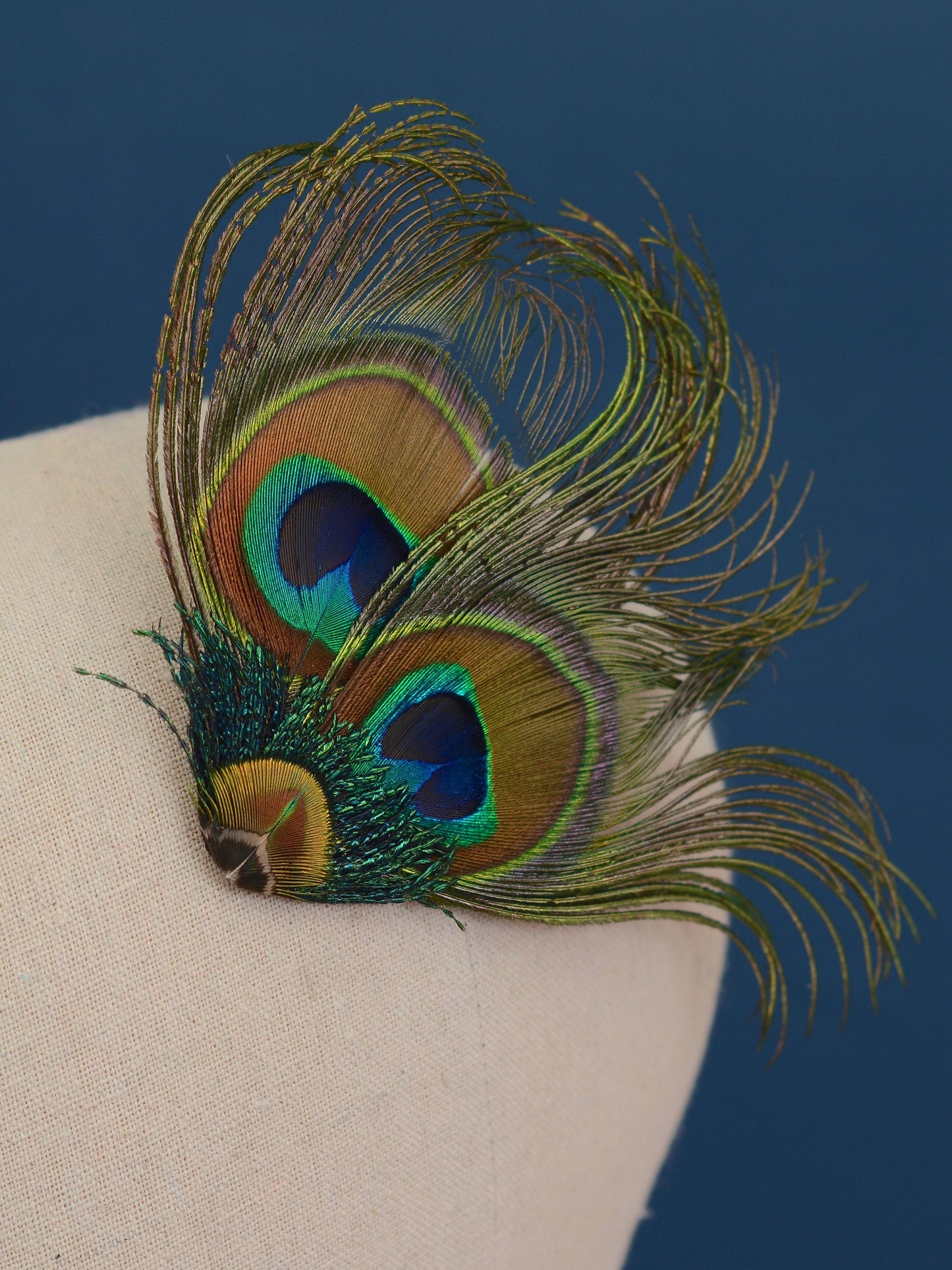Peacock Feather Hair Clip No.091 | Peacock Feather Fascinator | Peacock Feather Headpiece | Wedding Fascinator | Green Feather Fascinator