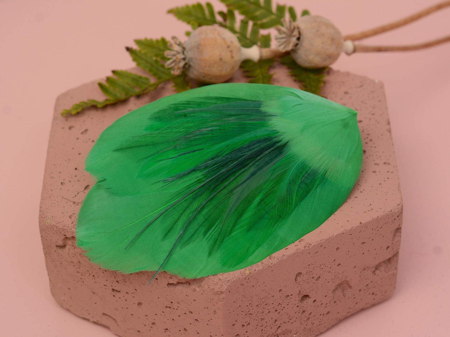 Feather Hair Clip in Emerald Green | Feather Fascinator | Feather Headpiece | Bridal Hair Clip | Bridesmaids Hair Clip