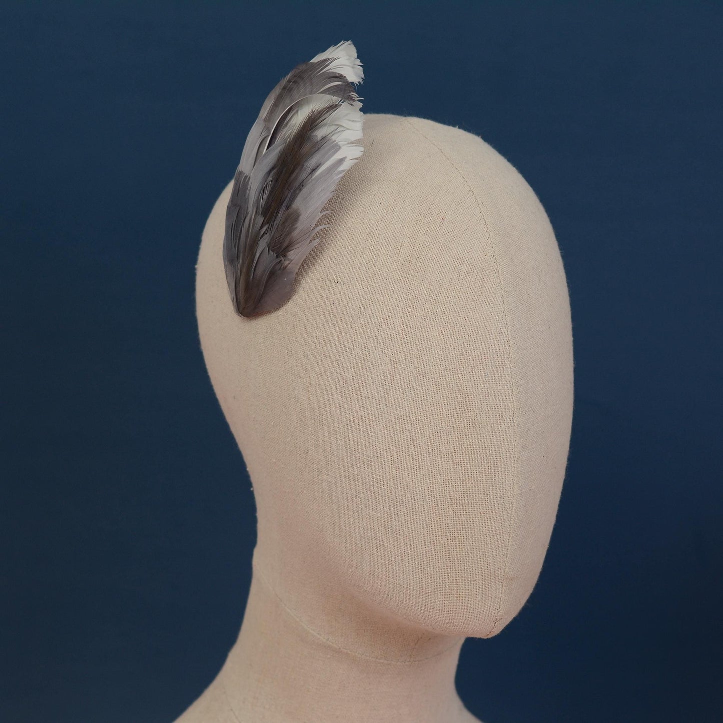 Feather Hair Clip in Silver Grey | Feather Fascinator | Feather Headpiece | Wedding Fascinator | Bridal Headpiece