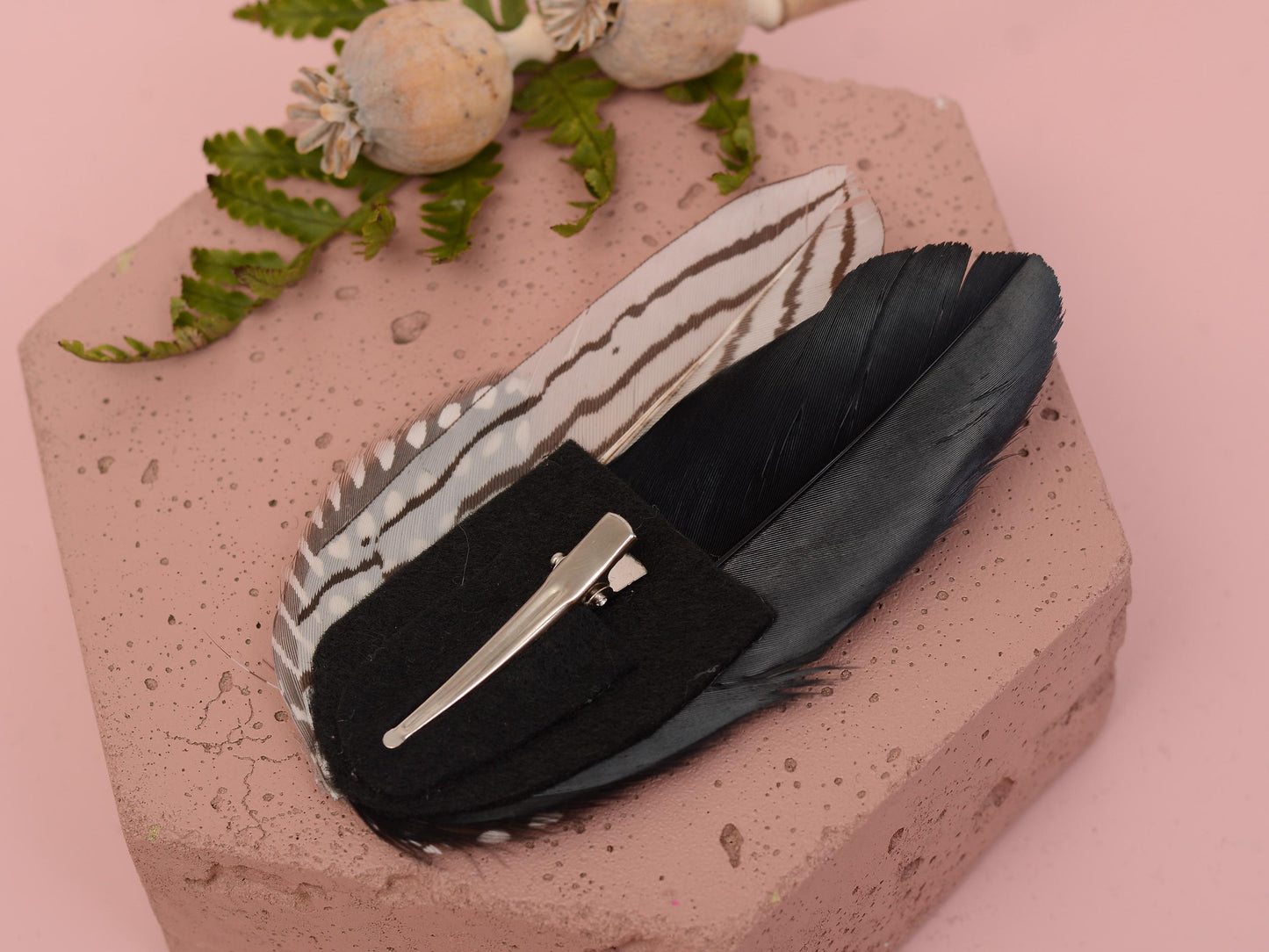 Black and White Feather Hair Clip Fascinator, Monochrome Feather Hair Piece