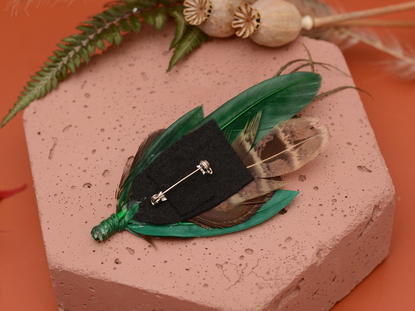 Green Peacock Feather Hat Pin / Brooch Pin No.273 | Feather Boutonniere | Pheasant Feather Brooch | Feather Hat Pin