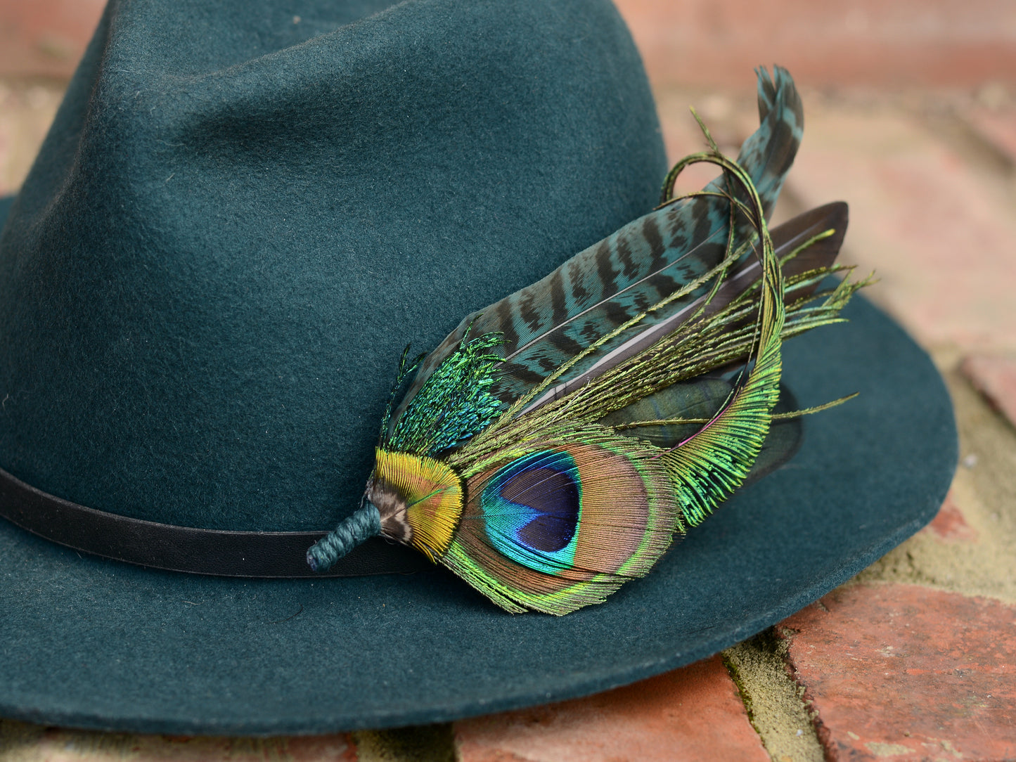 Large Teal Peacock Feather Lapel Pin No.007