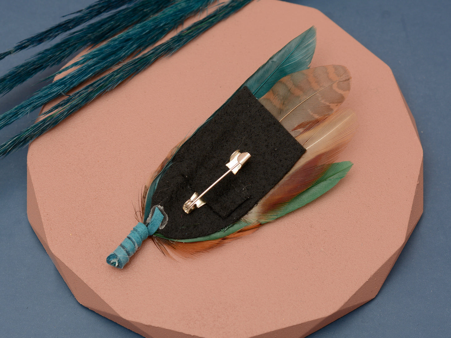 Green and Teal Pheasant Feather Lapel Pin / Hat Pin No.41
