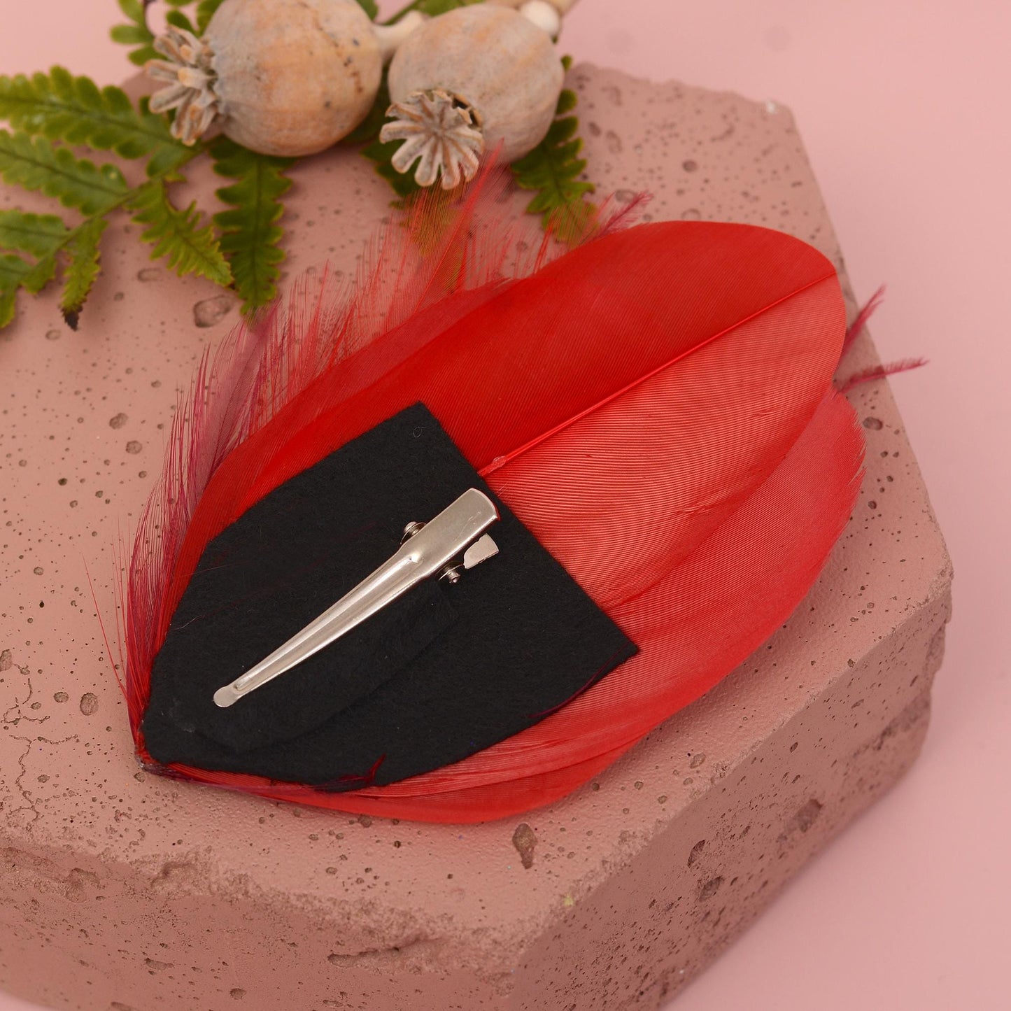 Red and Crimson Feather Hair Clip | Red Feather Fascinator | Red Feather Headpiece | Red Fascinator | Wedding Fascinator | Bridal Headpiece