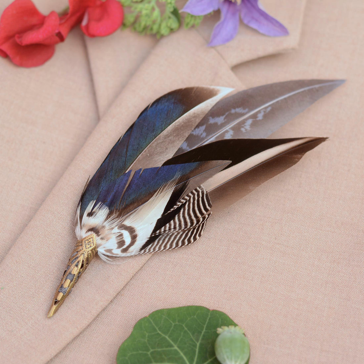 Blue Duck Feather Lapel Pin / Hat Pin No.330