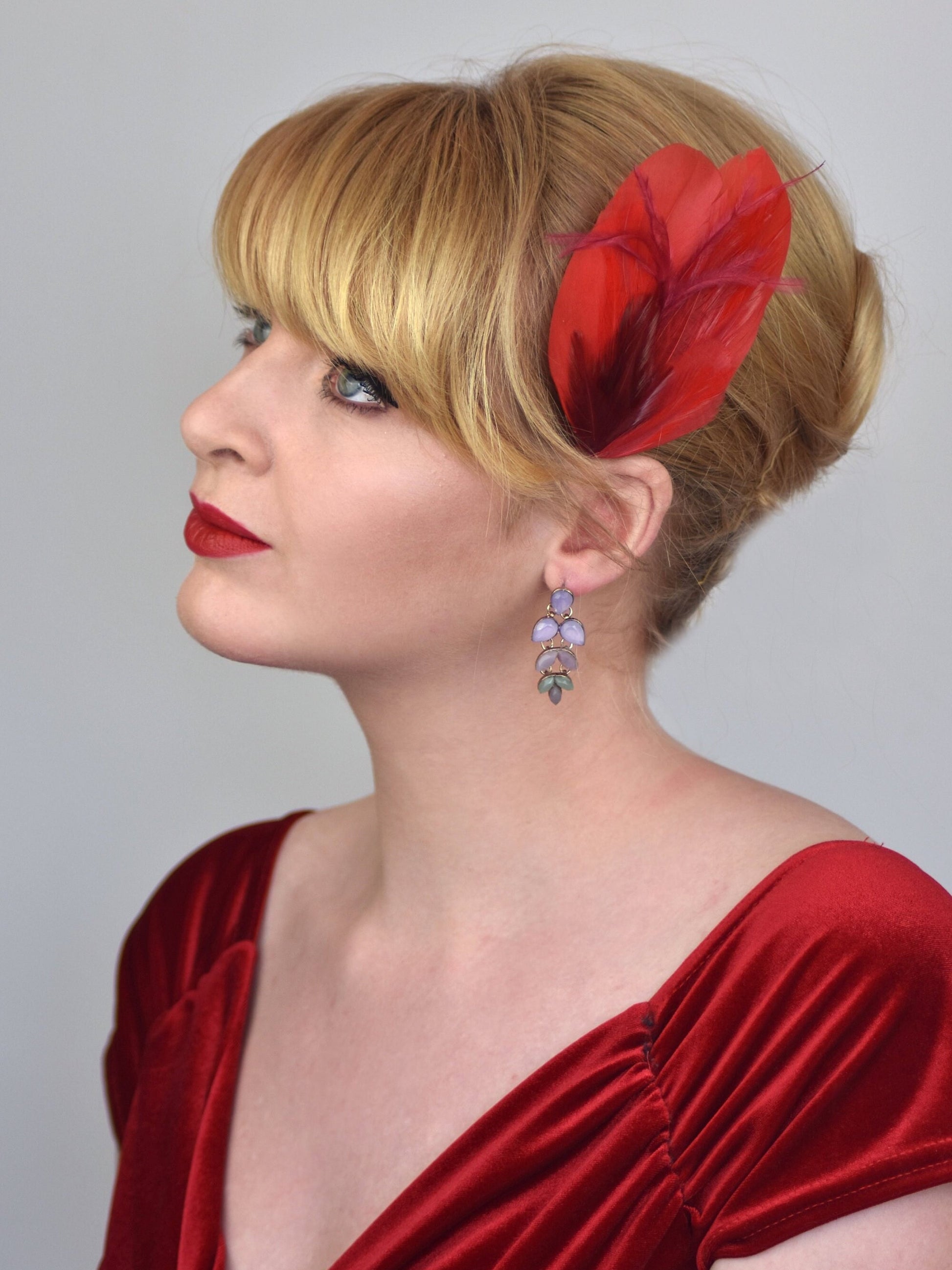 Red and Crimson Feather Hair Clip | Red Feather Fascinator | Red Feather Headpiece | Red Fascinator | Wedding Fascinator | Bridal Headpiece