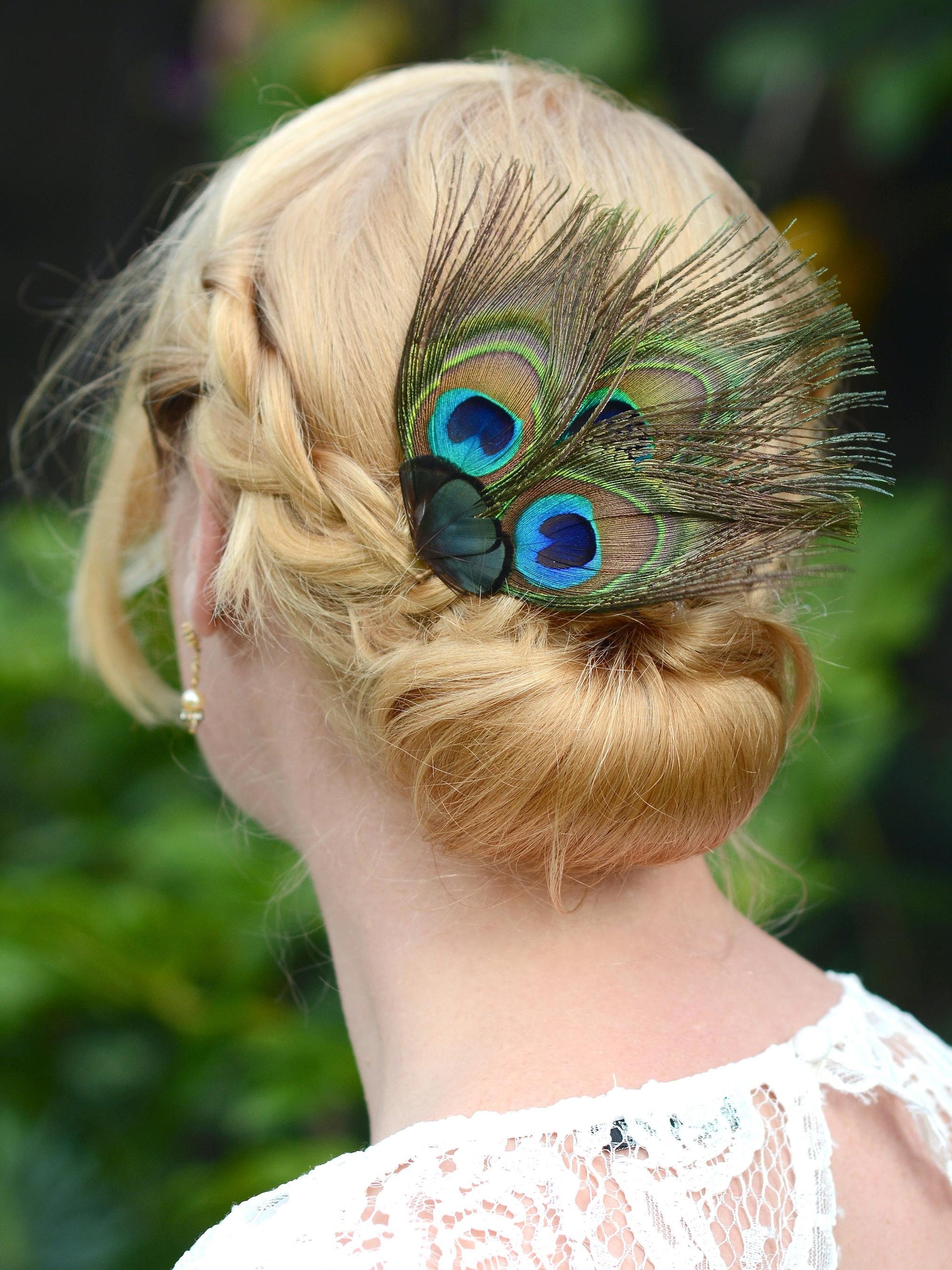 Peacock Feather Hair Clip | Peacock Feather Fascinator | Peacock Feather Headpiece | Wedding Fascinator | Green Feather Fascinator