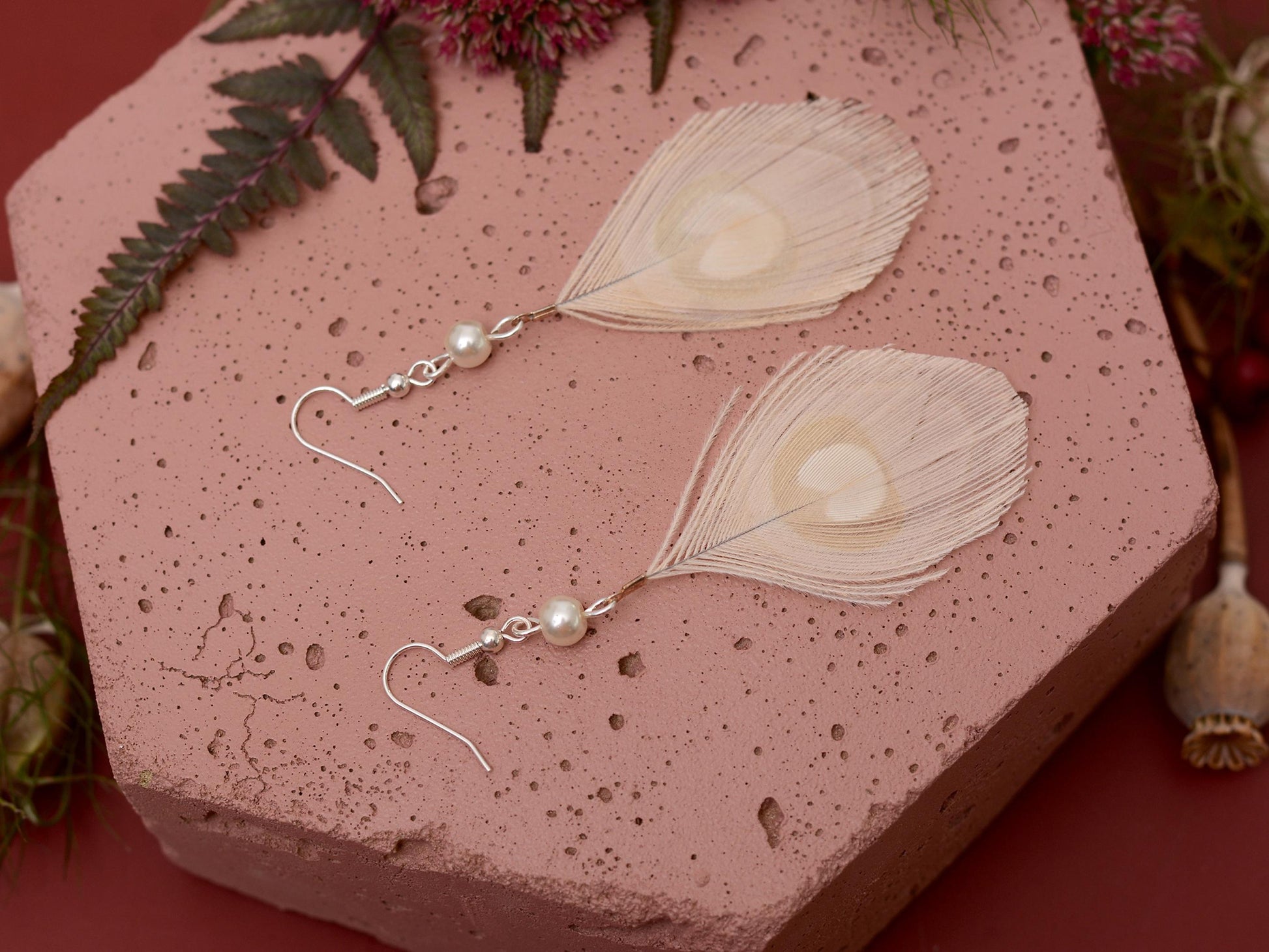 Hera - Pearl and Off- White Peacock Eye Feather Earrings