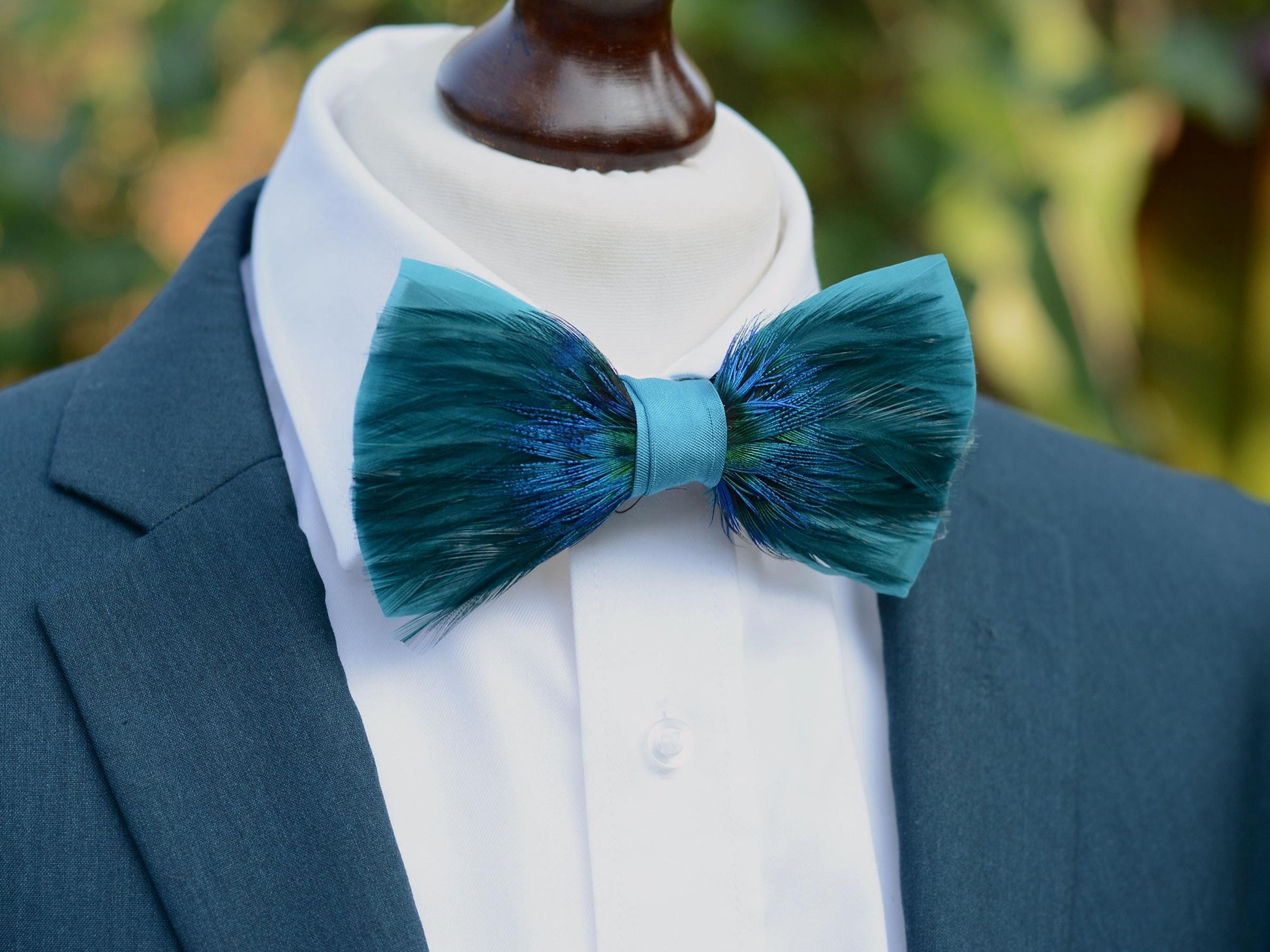 Teal and Peacock Feather Bow Tie | Turquoise Bow Tie | Blue Bow Tie | Peacock Bow Tie | Groom Outfit | Feather Neck Tie | Mens Gift