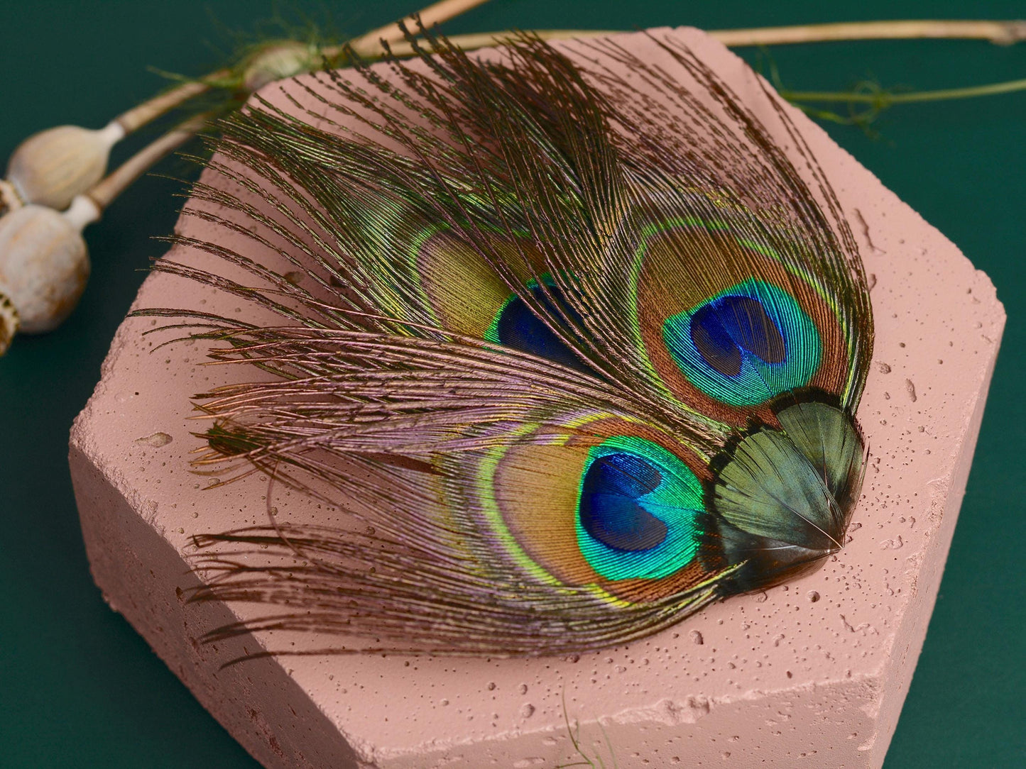 Peacock Feather Hair Clip | Peacock Feather Fascinator | Peacock Feather Headpiece | Wedding Fascinator | Green Feather Fascinator
