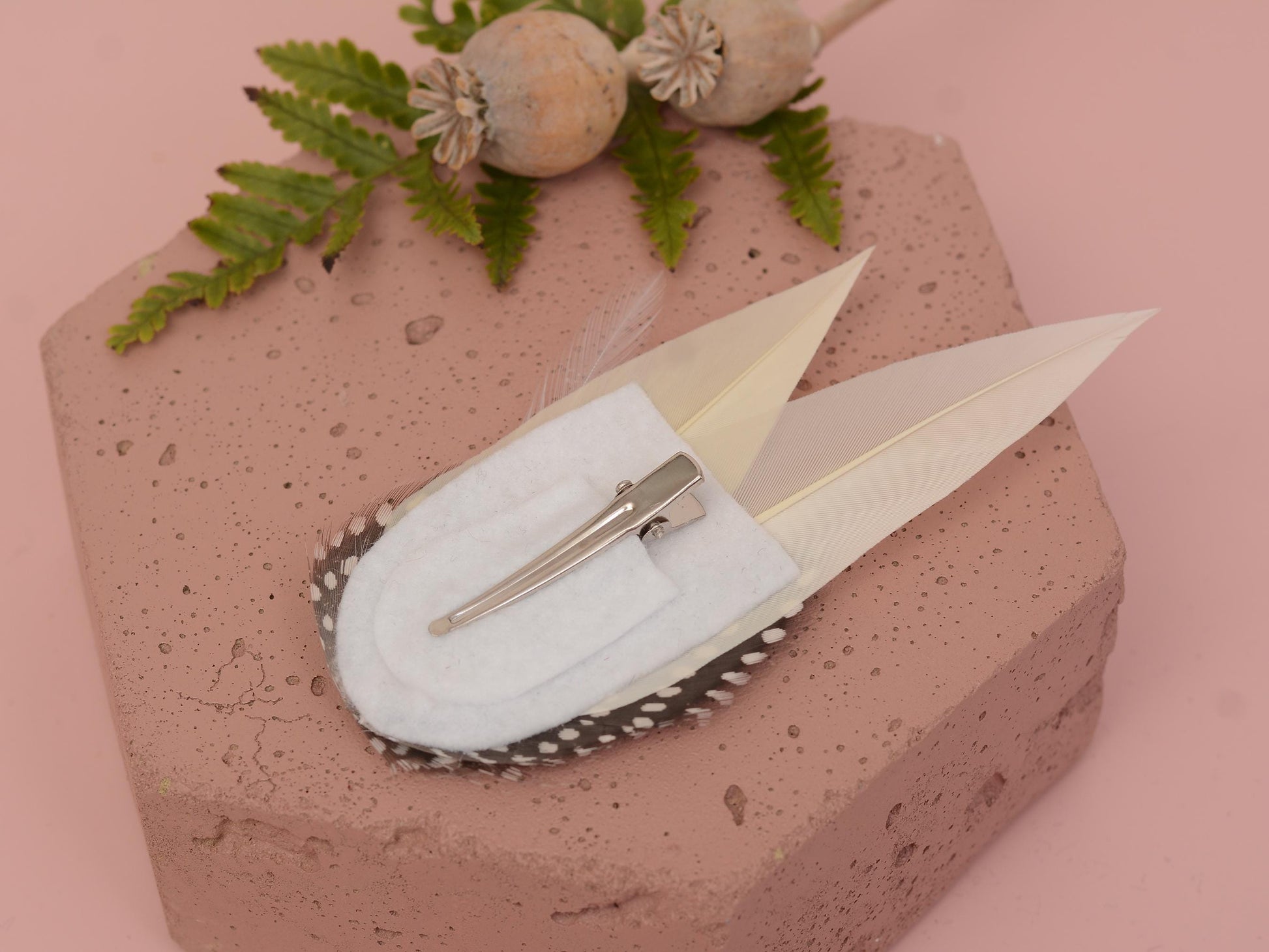 Ivory Feather Hair Clip with Polka Dots | Ivory Feather Fascinator | Ivory Feather Headpiece | Wedding Fascinator | Bridal Headpiece