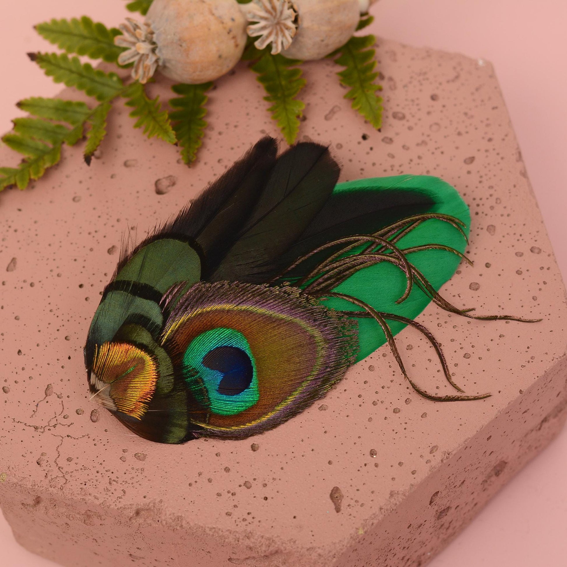 Emerald Green and Peacock Feather Hair Clip | Peacock Feather Fascinator | Peacock Feather Headpiece | Bridal Hair Clip | Bridesmaid