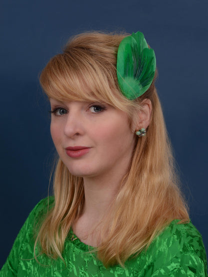 Feather Hair Clip in Emerald Green | Feather Fascinator | Feather Headpiece | Bridal Hair Clip | Bridesmaids Hair Clip