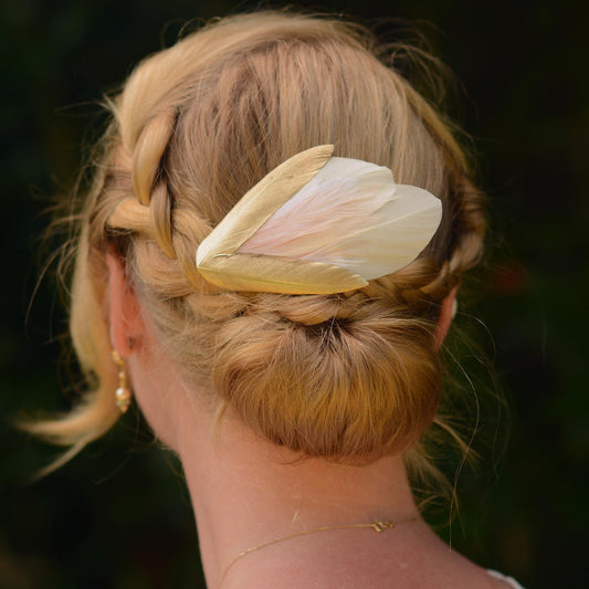 Feather Hair Clip in Ivory and Gold | Feather Fascinator | Ivory Feather Headpiece | Bridal Hair Clip | Bridal Headpiece | Bridesmaids