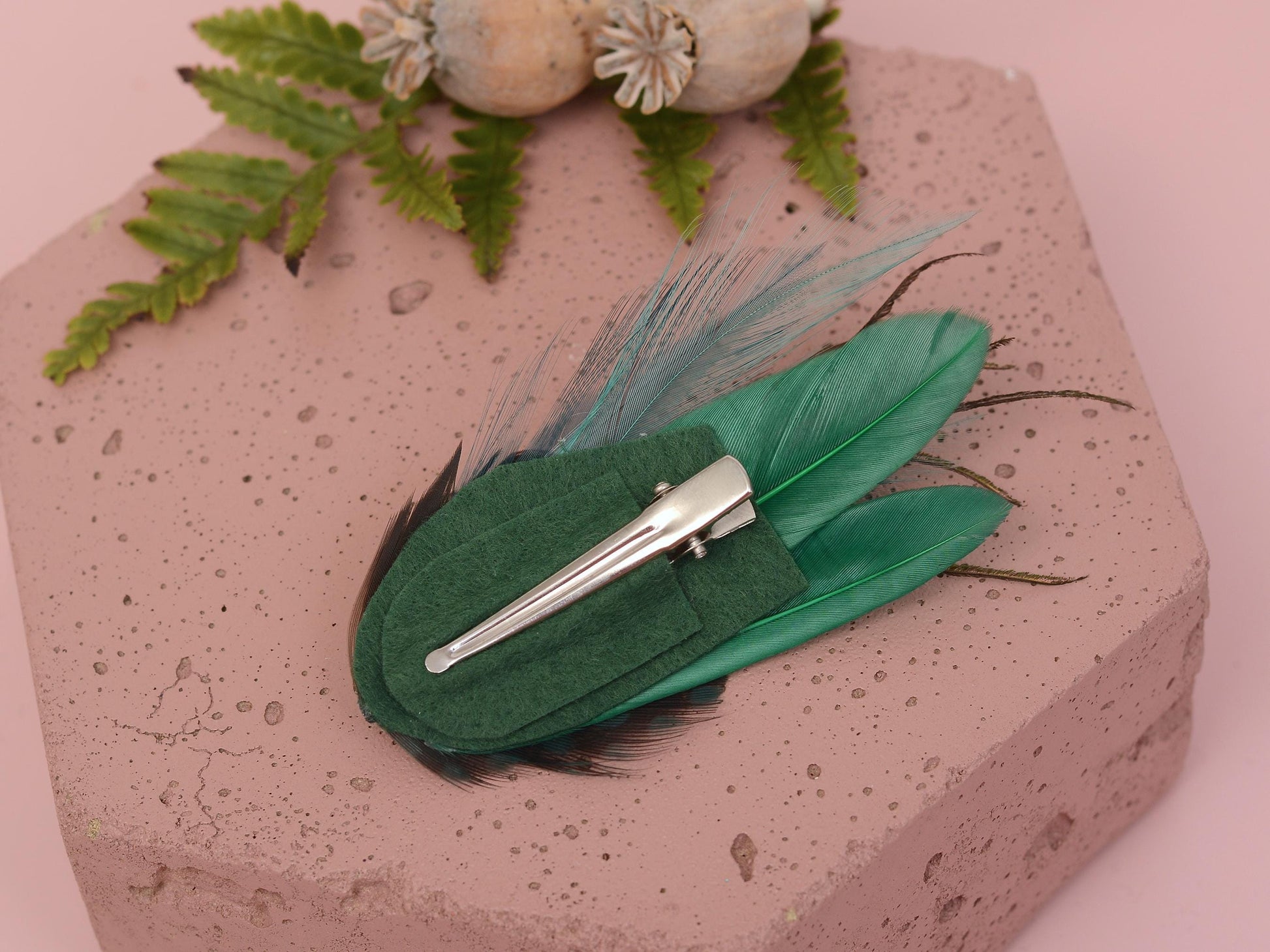 Small Green Feather Hair Clip | Pheasant Feather Hair Clip | Feather Fascinator | Bridal | Bridesmaid Hair Clip | Wedding Fascinator