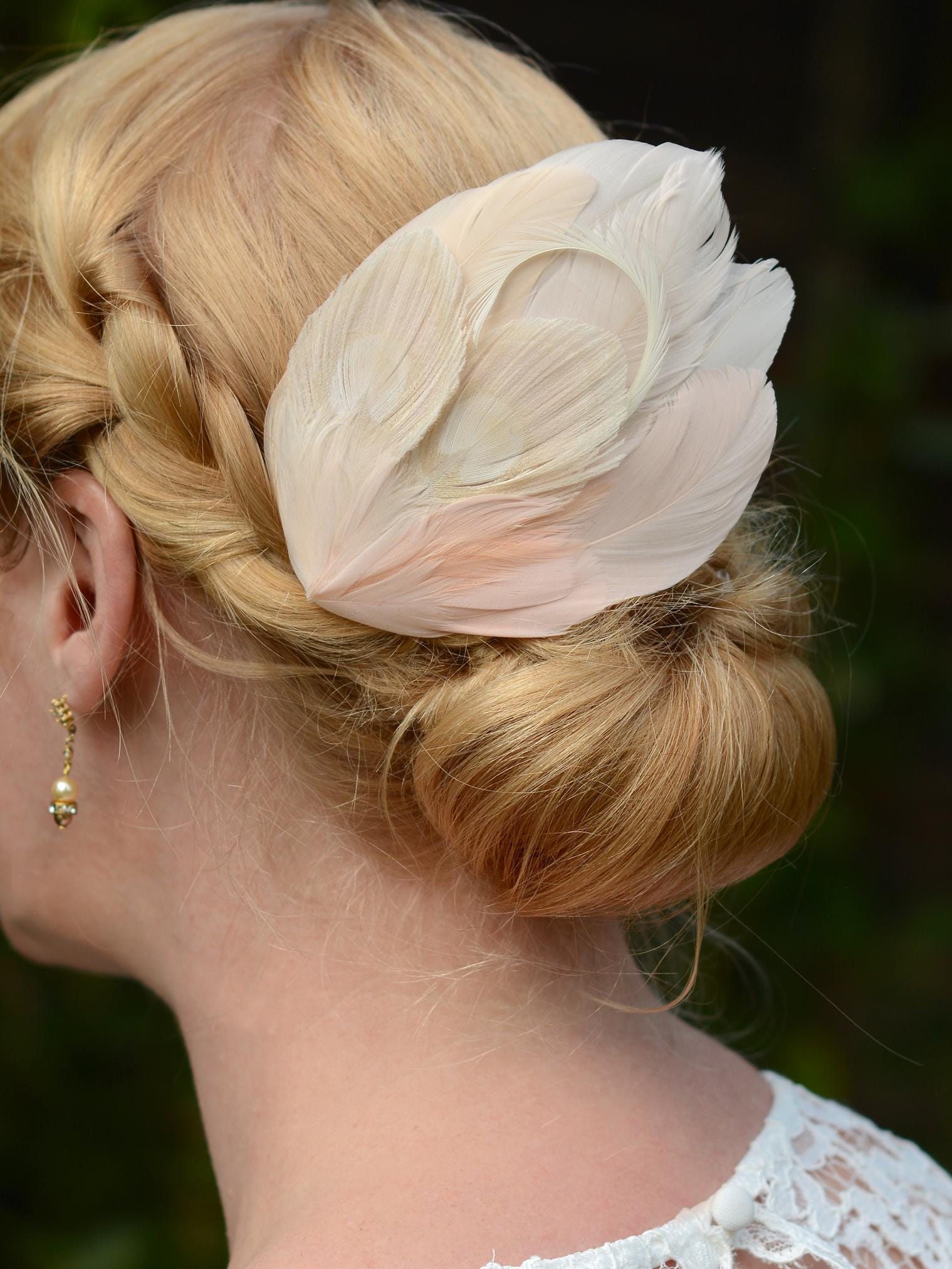 Peacock Feather Hair Clip in Ivory and Blush Pink No.32 | Bridal Feather Hair Clip | Blush Feather Fascinator