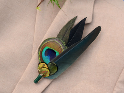 Green and Gold Peacock Feather Lapel Pin / Hat Pin No.022