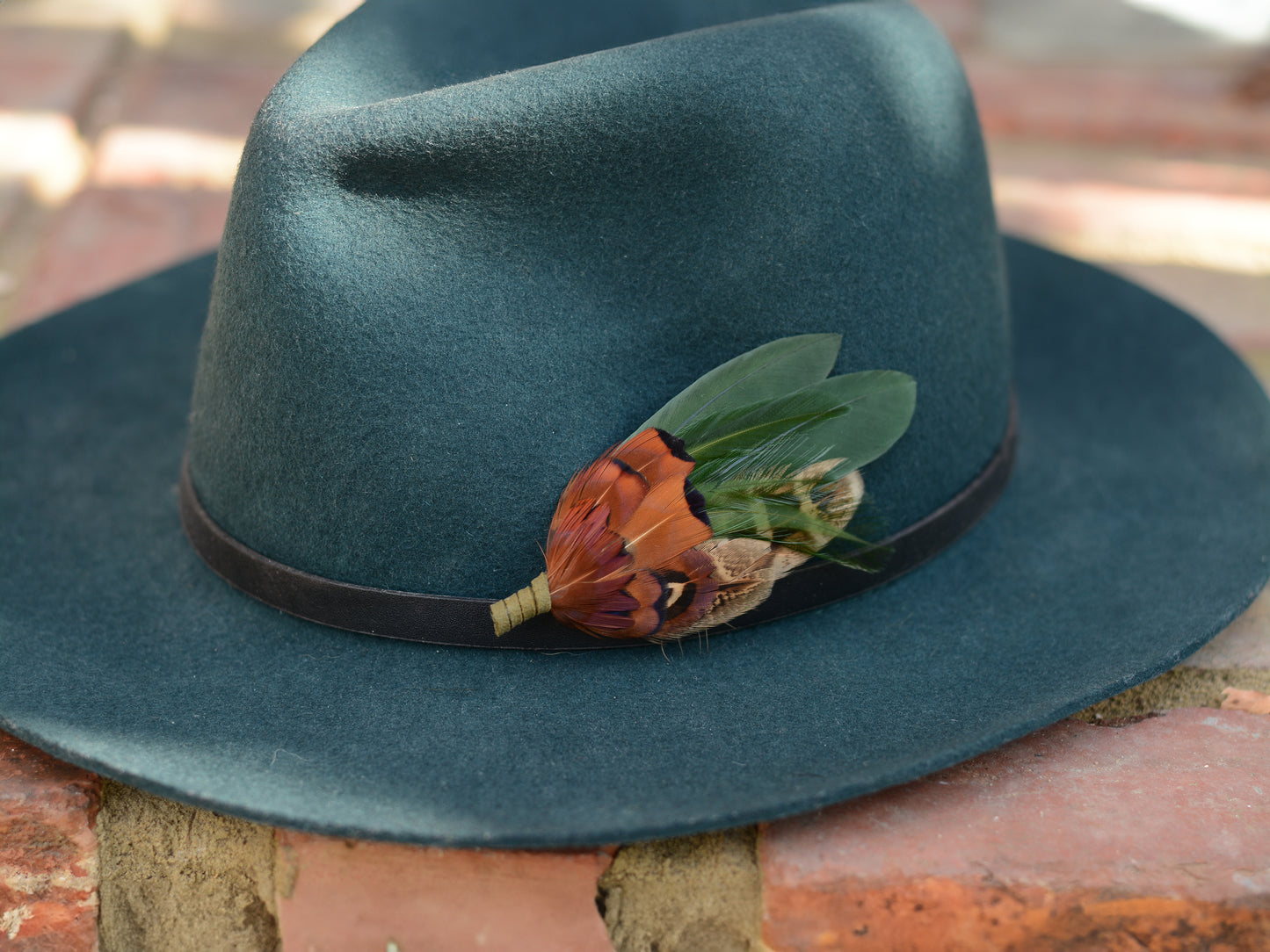 Green and Copper Pheasant Feather Lapel Pin No.85