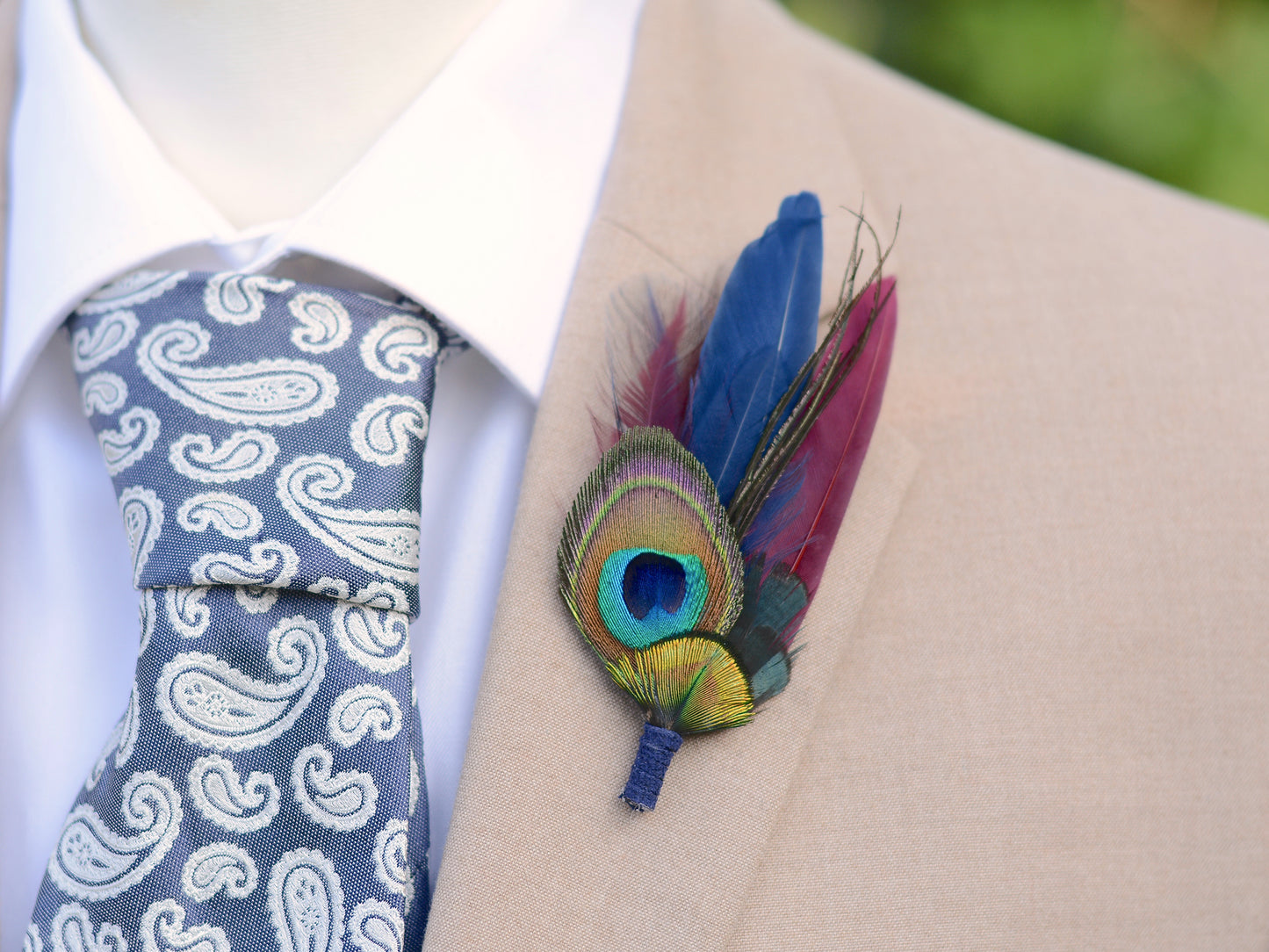 Peacock Eye Feather Boutonniere in Navy and Burgundy No.109