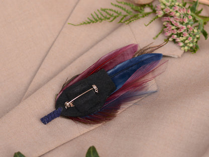 Peacock Eye Feather Boutonniere in Navy and Burgundy No.109