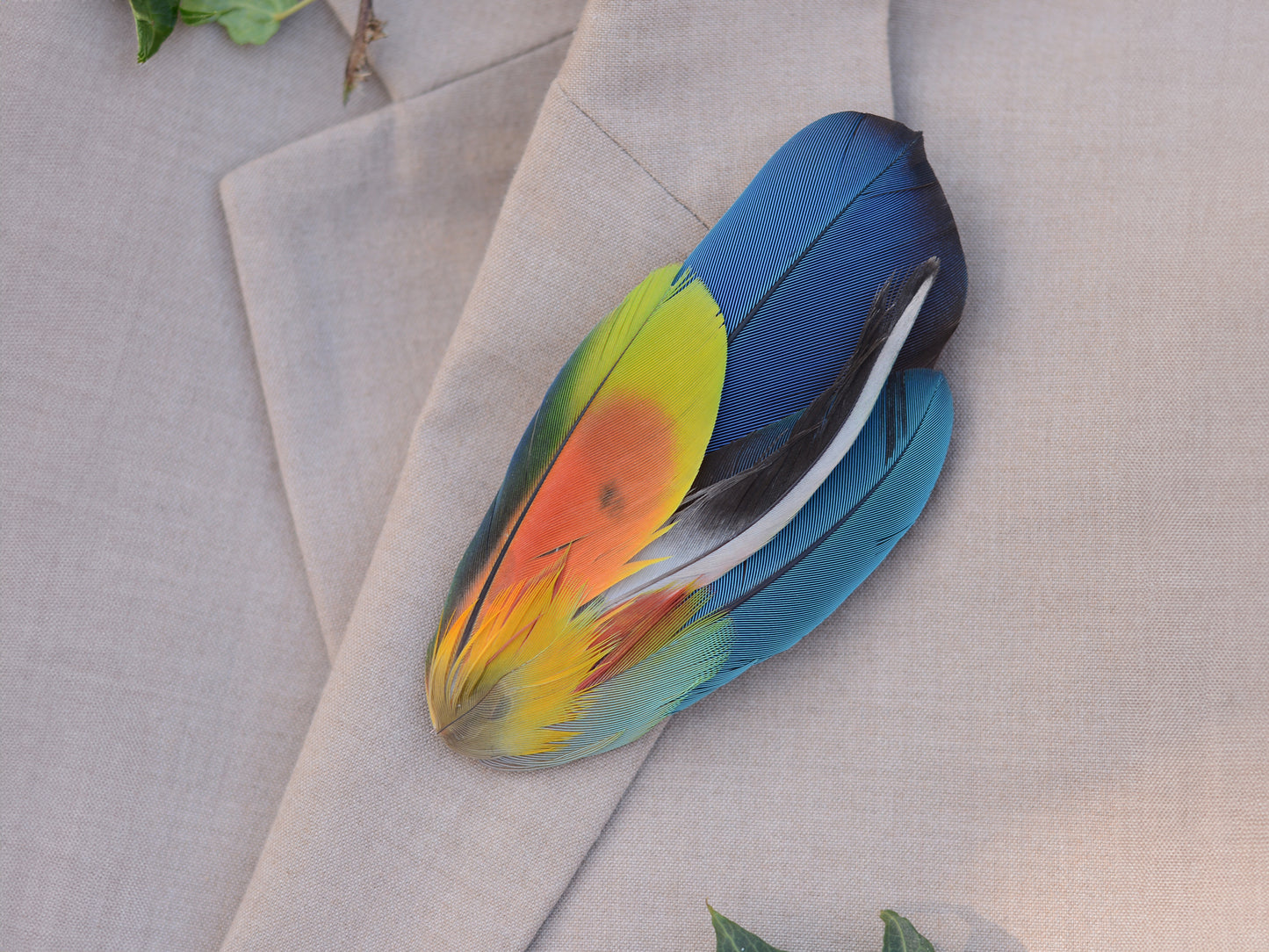 Tropical Parrot Feather Lapel Pin No.320