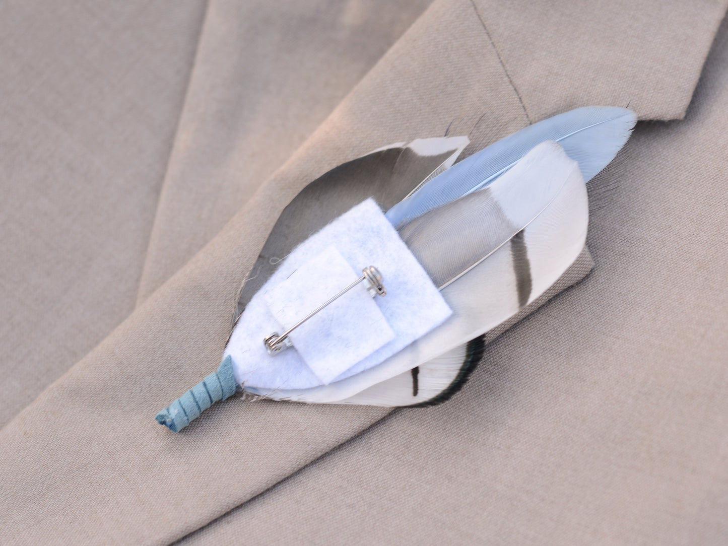 Pheasant and Duck Blue Feather Lapel Pin / Hat Pin No.219