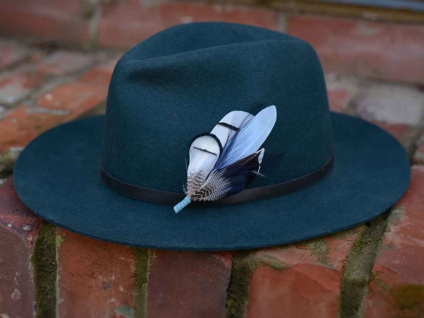 Pheasant and Duck Blue Feather Lapel Pin / Hat Pin No.219